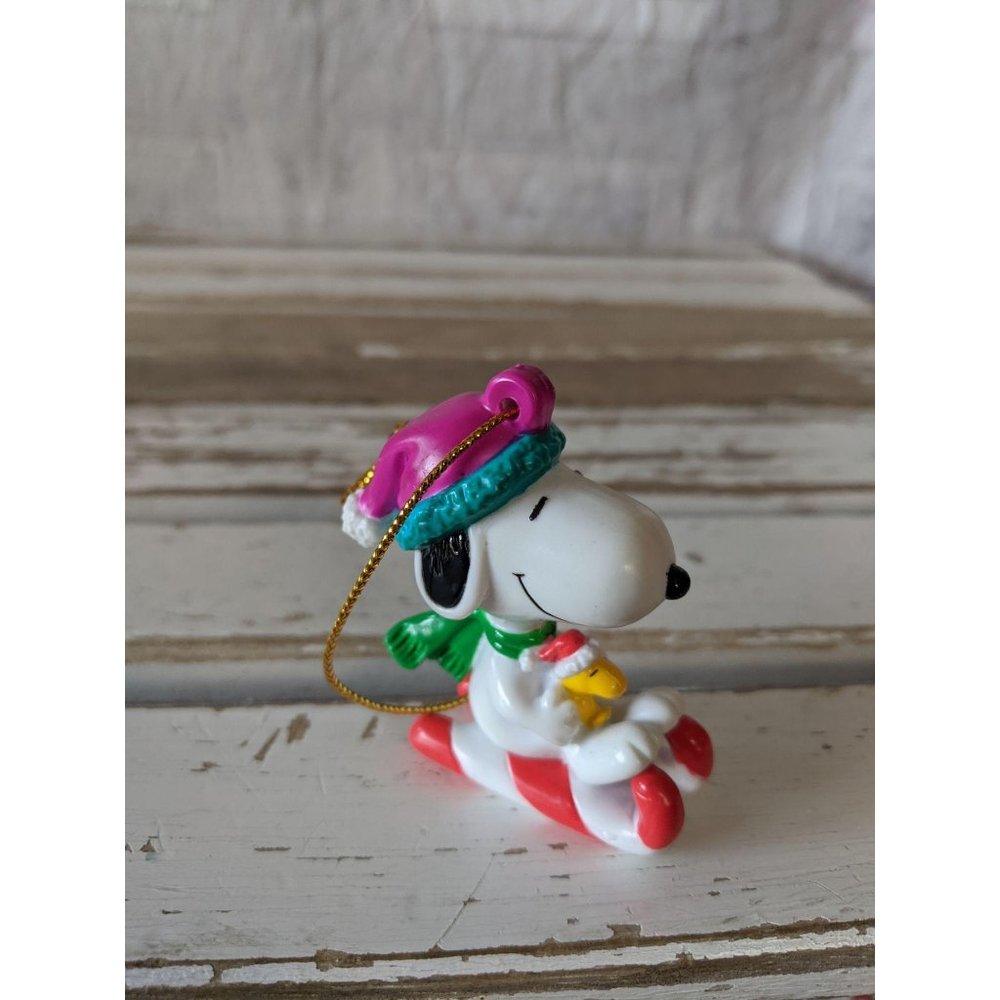 United feature Snoopy peppermint sled Woodstock or